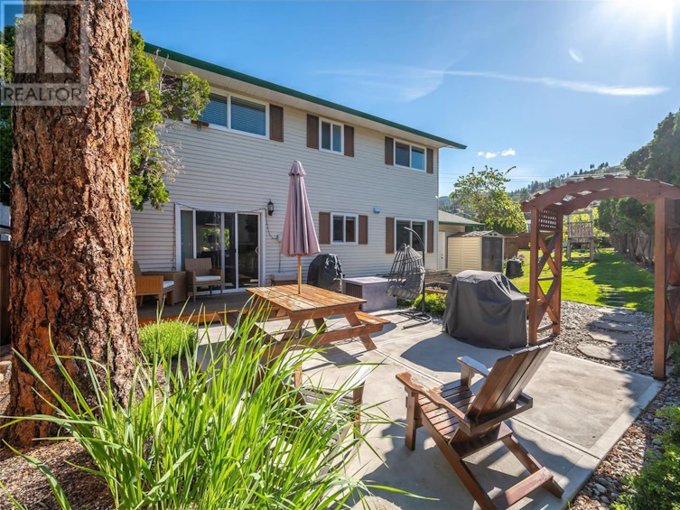 1626 Carmi Avenue, Penticton, BC, V2A 6M8 - 32