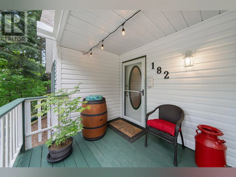 182/184 Tern Road, Lake Cowichan, BC, V0R 2G0 - 8