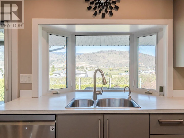 5614 Yarrow Street, Oliver, BC, V0H 1T9 - 21