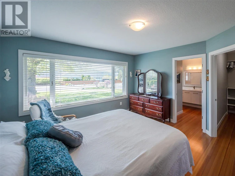 5614 Yarrow Street, Oliver, BC, V0H 1T9 - 28