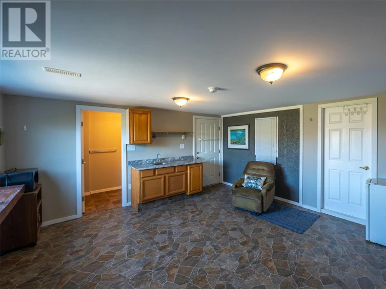 5614 Yarrow Street, Oliver, BC, V0H 1T9 - 55