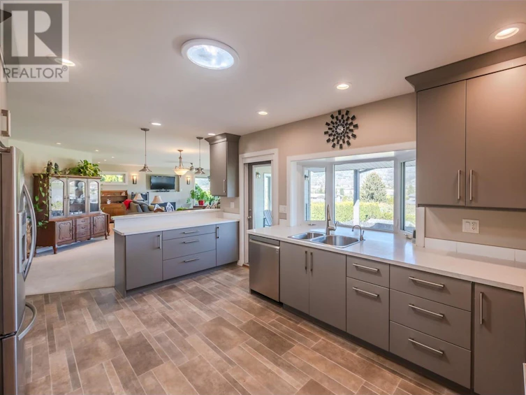 5614 Yarrow Street, Oliver, BC, V0H 1T9 - 22