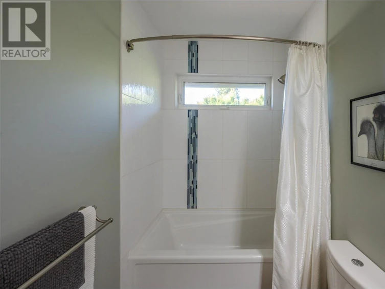 5614 Yarrow Street, Oliver, BC, V0H 1T9 - 36