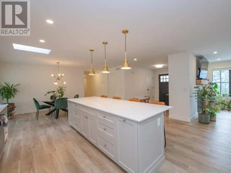 16515 Commonage Road, Lake Country, BC, V4V 1B3 - 10