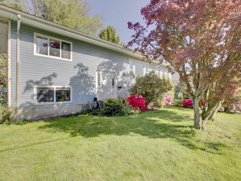 8505 Howard Crescent, Chilliwack BC V2P 5R5