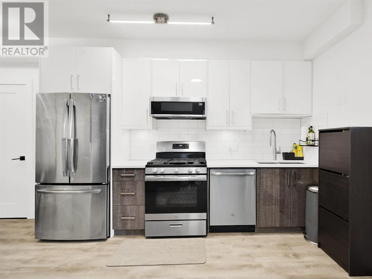 2743 Duke Street, Vancouver, BC, V5R 4S8 - 8