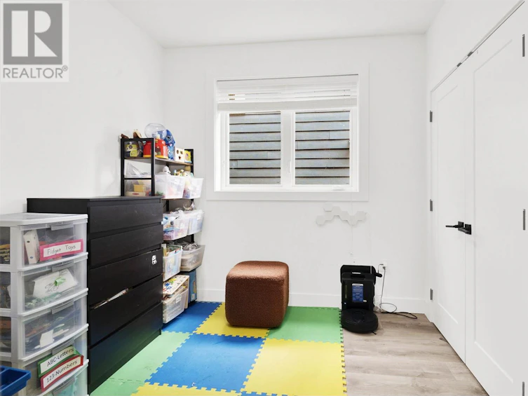 2743 Duke Street, Vancouver, BC, V5R 4S8 - 17
