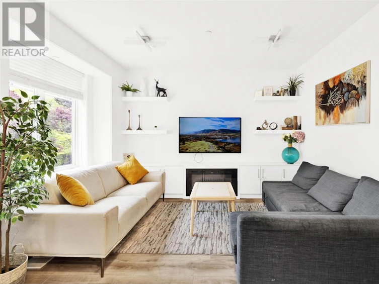 2743 Duke Street, Vancouver, BC, V5R 4S8 - 14