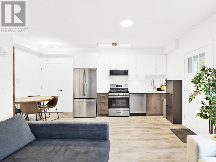 2743 Duke Street, Vancouver, BC, V5R 4S8 - 12