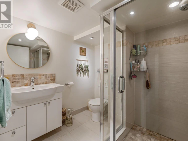 1132 Rossland Street, Vancouver, BC, V5K 4A1 - 20