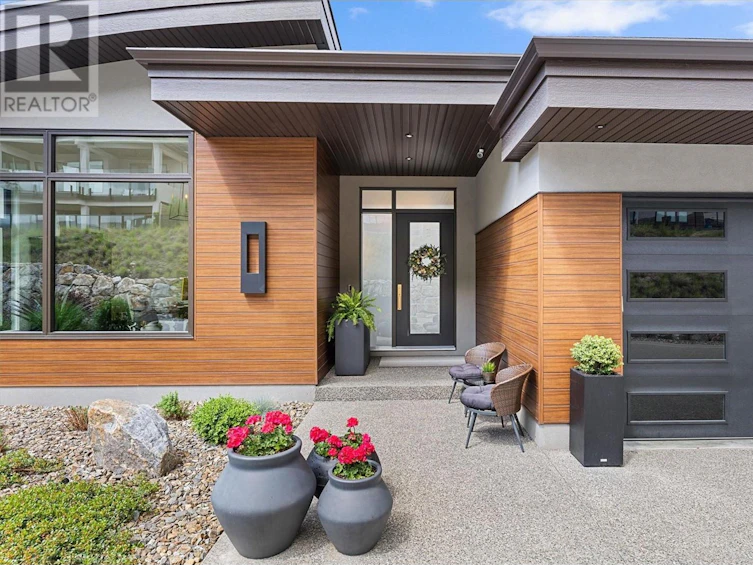 544 Clifton Lane, Kelowna, BC, V1V 0B7 - 2