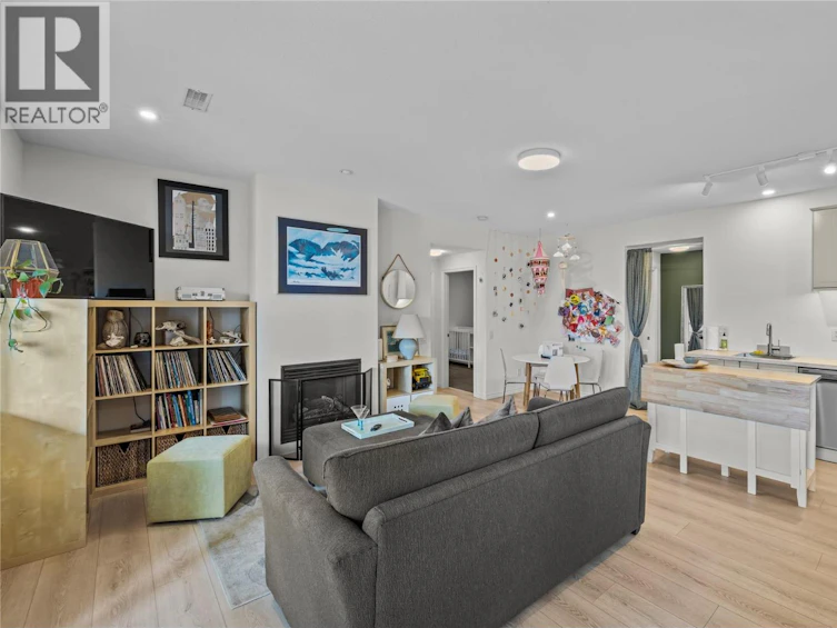 355 Mccarren Avenue, Kelowna, BC, V1W 4W3 - 27