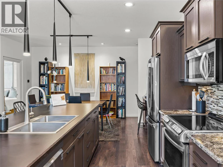 355 Mccarren Avenue, Kelowna, BC, V1W 4W3 - 6