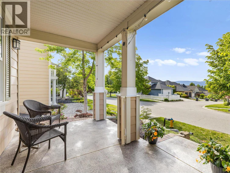 355 Mccarren Avenue, Kelowna, BC, V1W 4W3 - 37