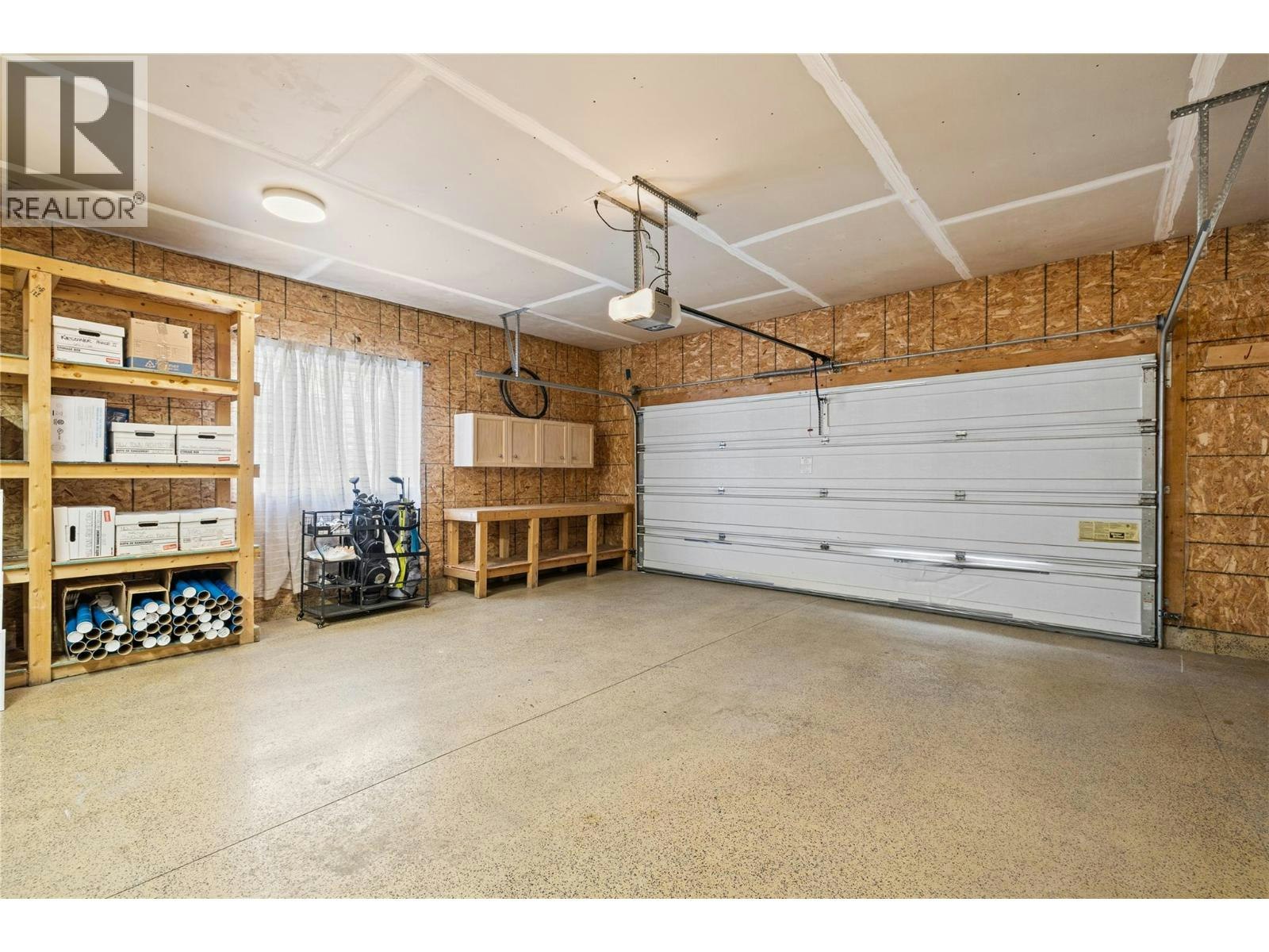355 Mccarren Avenue, Kelowna, BC, V1W 4W3 - 39