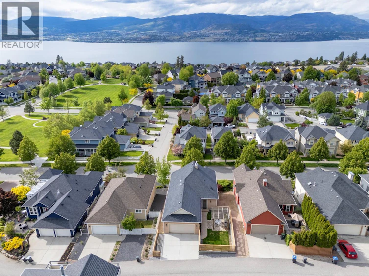 355 Mccarren Avenue, Kelowna, BC, V1W 4W3 - 51