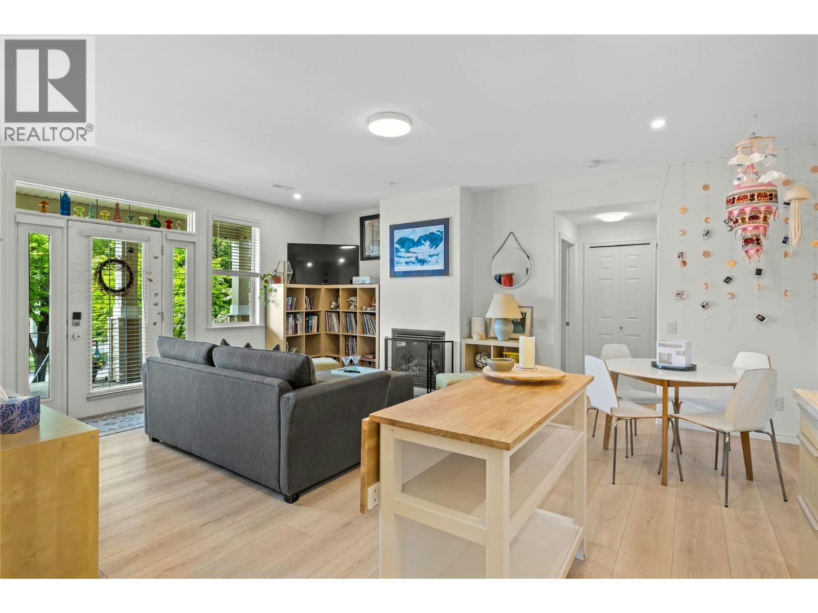 355 Mccarren Avenue, Kelowna, BC, V1W 4W3 - 26