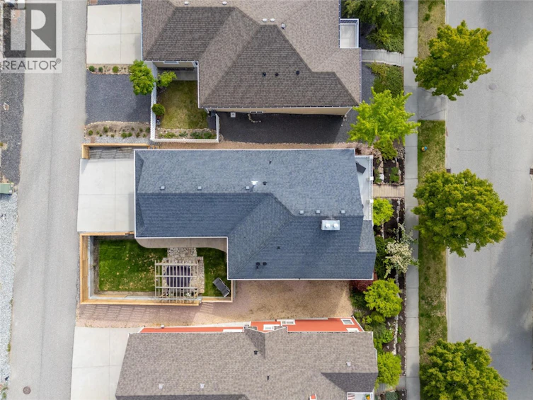 355 Mccarren Avenue, Kelowna, BC, V1W 4W3 - 46