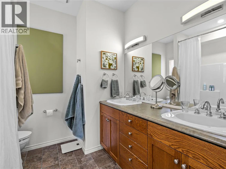 355 Mccarren Avenue, Kelowna, BC, V1W 4W3 - 20