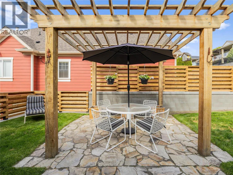 355 Mccarren Avenue, Kelowna, BC, V1W 4W3 - 43
