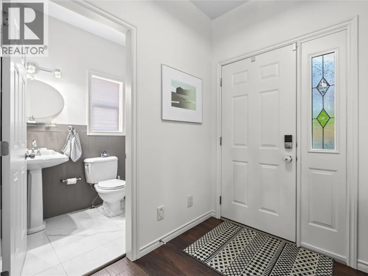 355 Mccarren Avenue, Kelowna, BC, V1W 4W3 - 22