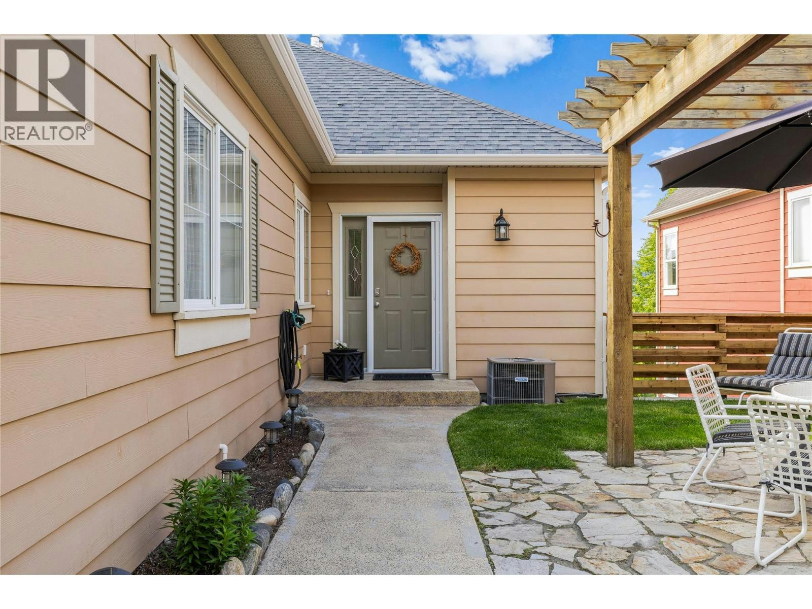 355 Mccarren Avenue, Kelowna, BC, V1W 4W3 - 55