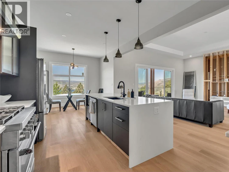 2835 Outlook Way, Naramata, BC, V0H 1N1 - 13