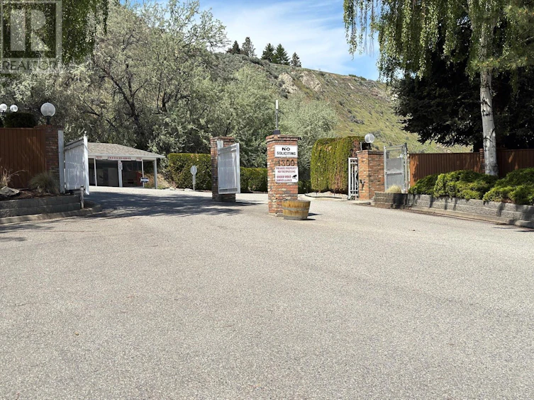 556 Red Wing Drive, Summerland, BC, V2A 8K6 - 32
