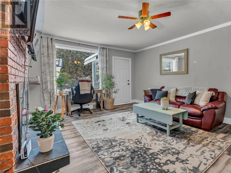 11406 South Victoria Road, Summerland, BC, V0H 1Z2 - 10