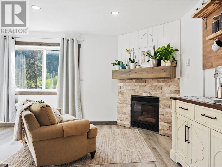 2-1032 Cedar Street, Okanagan Falls, BC, V0H 1R4 - 6