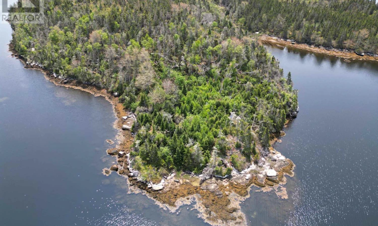 Lot-1 Privateer Island
