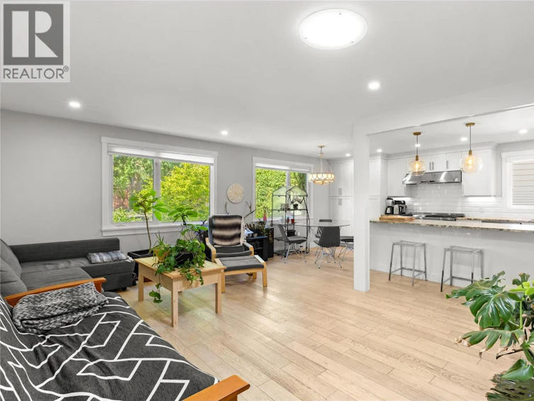 624 Armour Crescent, Kelowna, BC, V1W 1A5 - 7