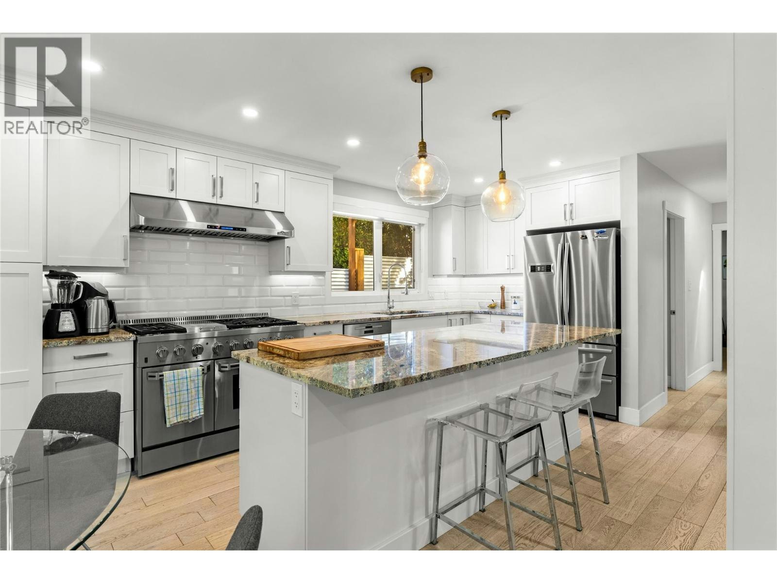 624 Armour Crescent, Kelowna, BC, V1W 1A5 - 8