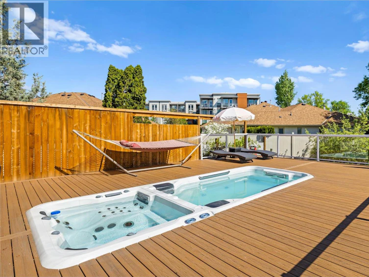 624 Armour Crescent, Kelowna, BC, V1W 1A5 - 2