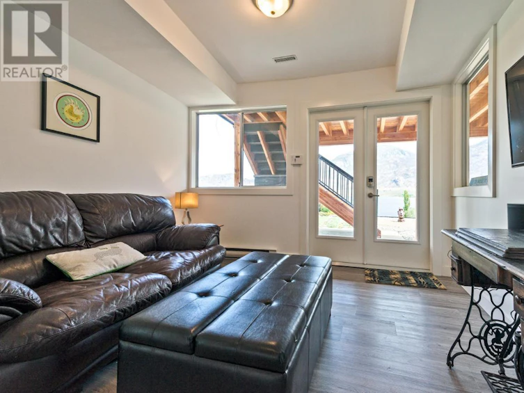 10215 87th Street, Osoyoos, BC, V0H 1V2 - 23