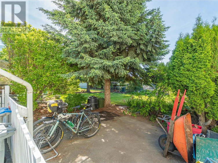 747 Kyle Drive, Kamloops, BC, V2B 7Z5 - 19