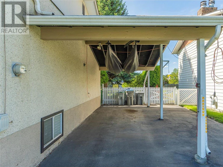 747 Kyle Drive, Kamloops, BC, V2B 7Z5 - 14