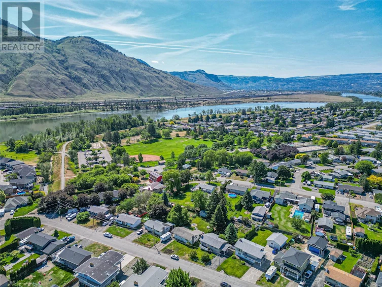 747 Kyle Drive, Kamloops, BC, V2B 7Z5 - 9