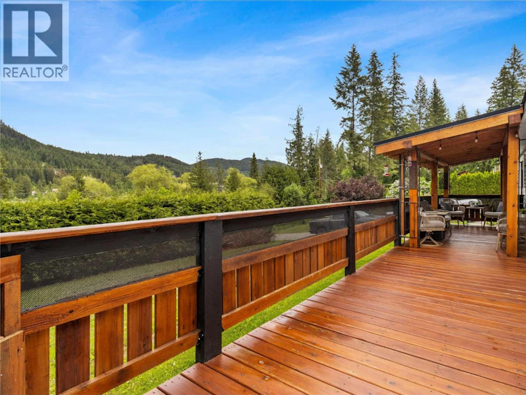 2885 White Lake Road, Sorrento, BC, V0E 2W0 - 21