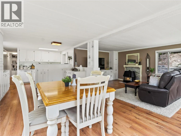 2885 White Lake Road, Sorrento, BC, V0E 2W0 - 14