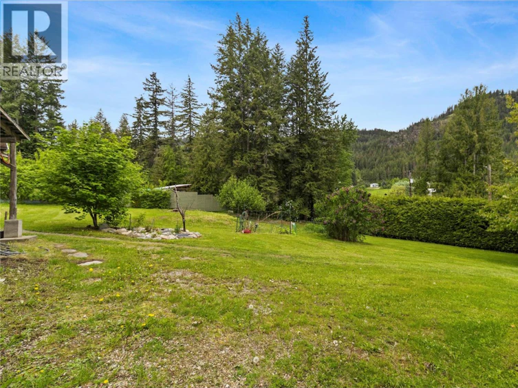 2885 White Lake Road, Sorrento, BC, V0E 2W0 - 58