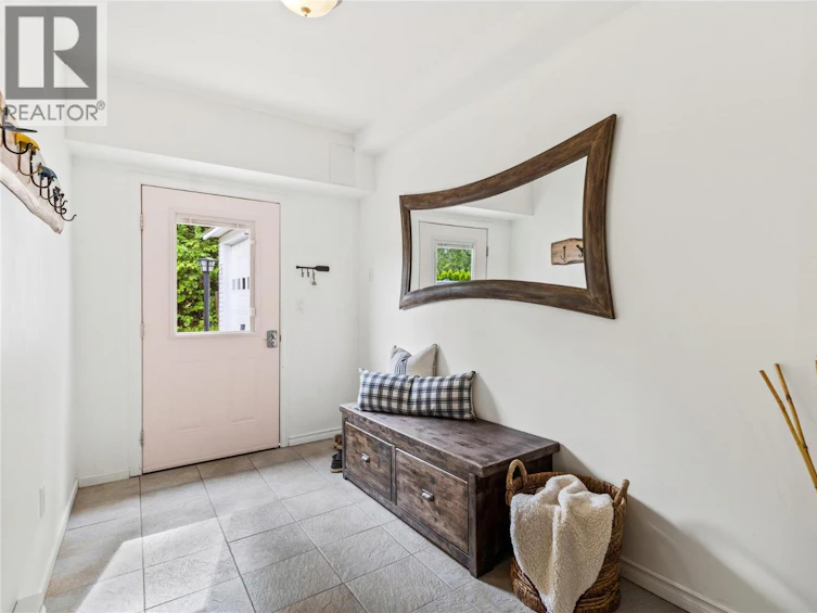 2885 White Lake Road, Sorrento, BC, V0E 2W0 - 31