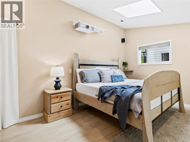 2885 White Lake Road, Sorrento, BC, V0E 2W0 - 37