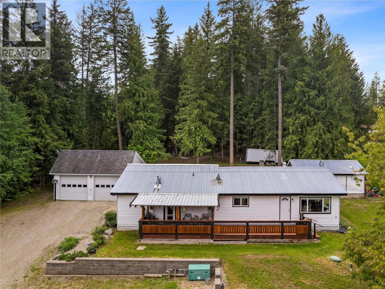 2885 White Lake Road, Sorrento, BC, V0E 2W0 - 28