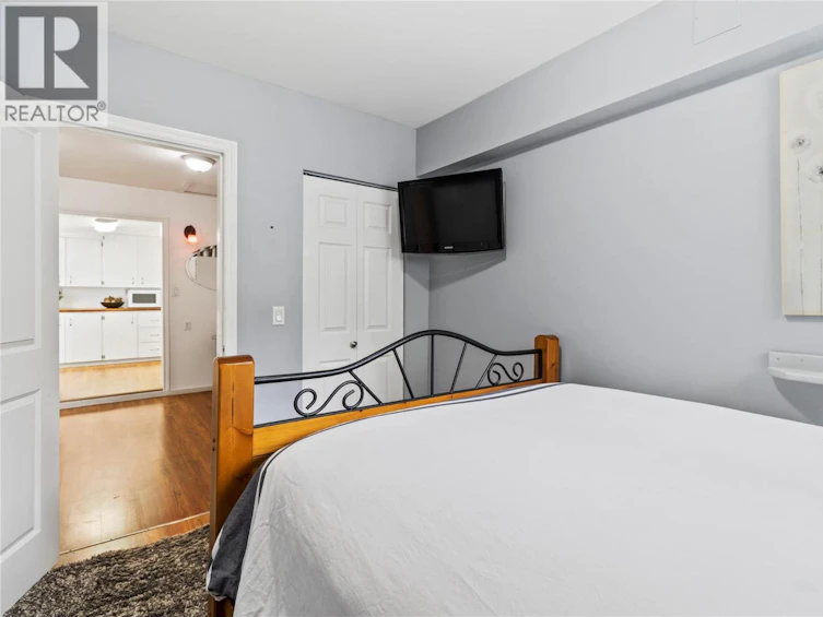 2885 White Lake Road, Sorrento, BC, V0E 2W0 - 40