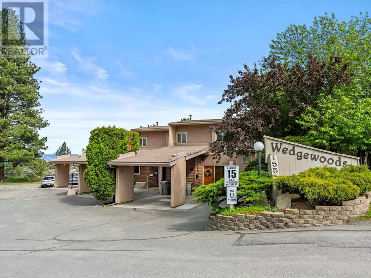 18-1555 Summit Drive, Kamloops, BC, V2E 1E9 - 42