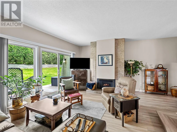 18-1555 Summit Drive, Kamloops, BC, V2E 1E9 - 5