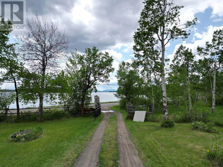 5943 N Green Lake Road, 70 Mile House, BC, V0K 2K1 - 3