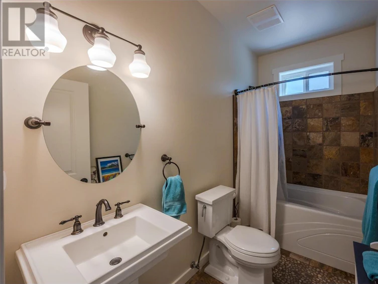 3175 Juniper Drive, Naramata, BC, V0H 1N1 - 26