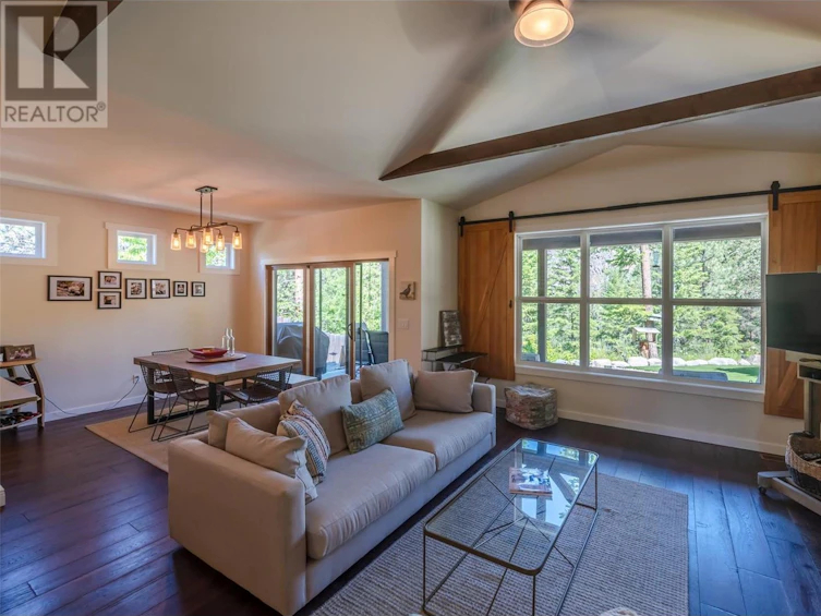 3175 Juniper Drive, Naramata, BC, V0H 1N1 - 4